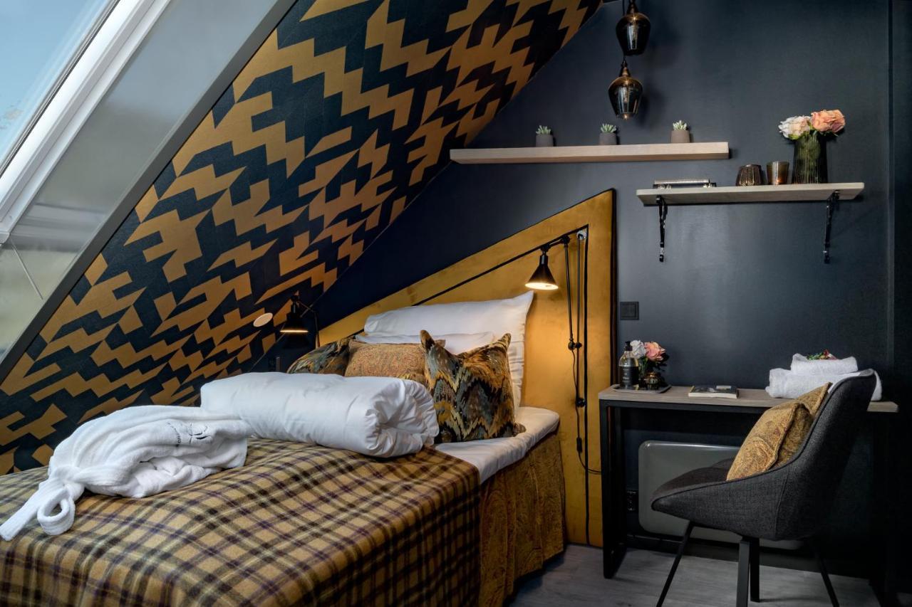Knutholmen Hotell Kalvåg Exteriör bild