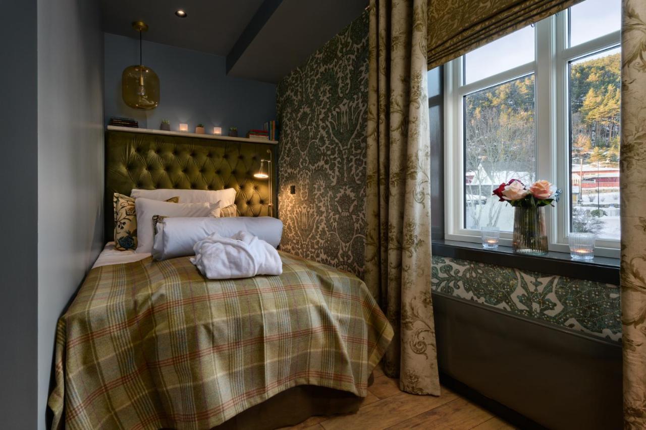 Knutholmen Hotell Kalvåg Exteriör bild