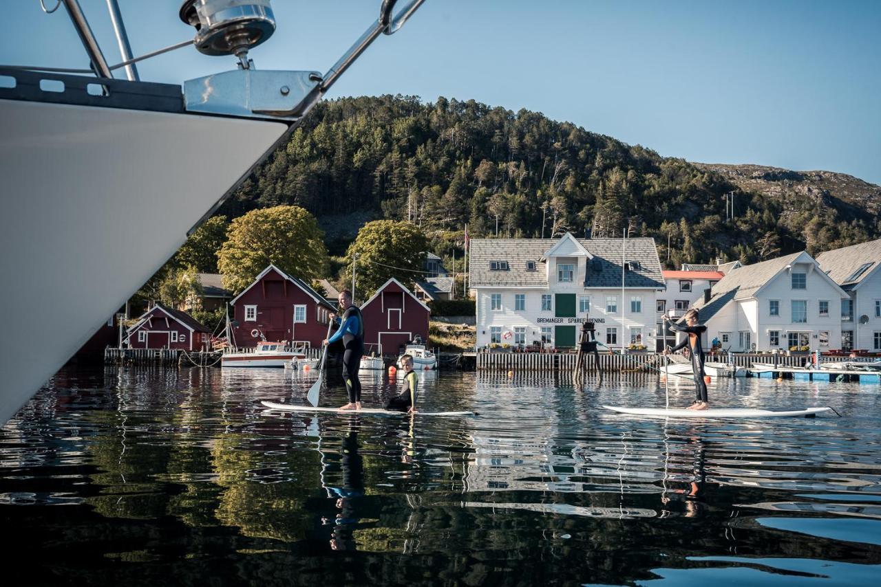 Knutholmen Hotell Kalvåg Exteriör bild